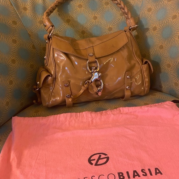 Francesco Biasia Patent Leather Handbag with duster and tags (not attached) - Picture 13 of 16